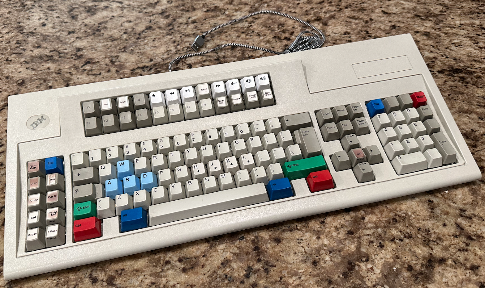 IBM M122 Battle Cruiser Keyboard